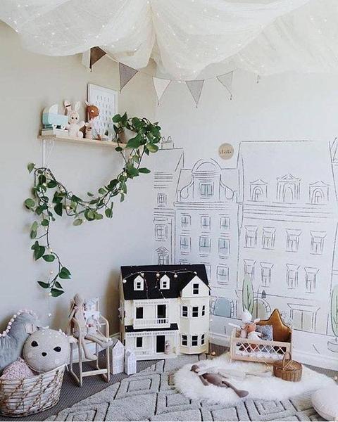 Parisian Street Mural